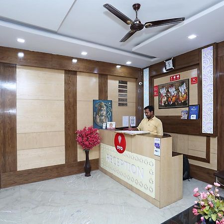 Oyo 9233 Hotel Cottage Lord Krishna New Delhi Exterior foto