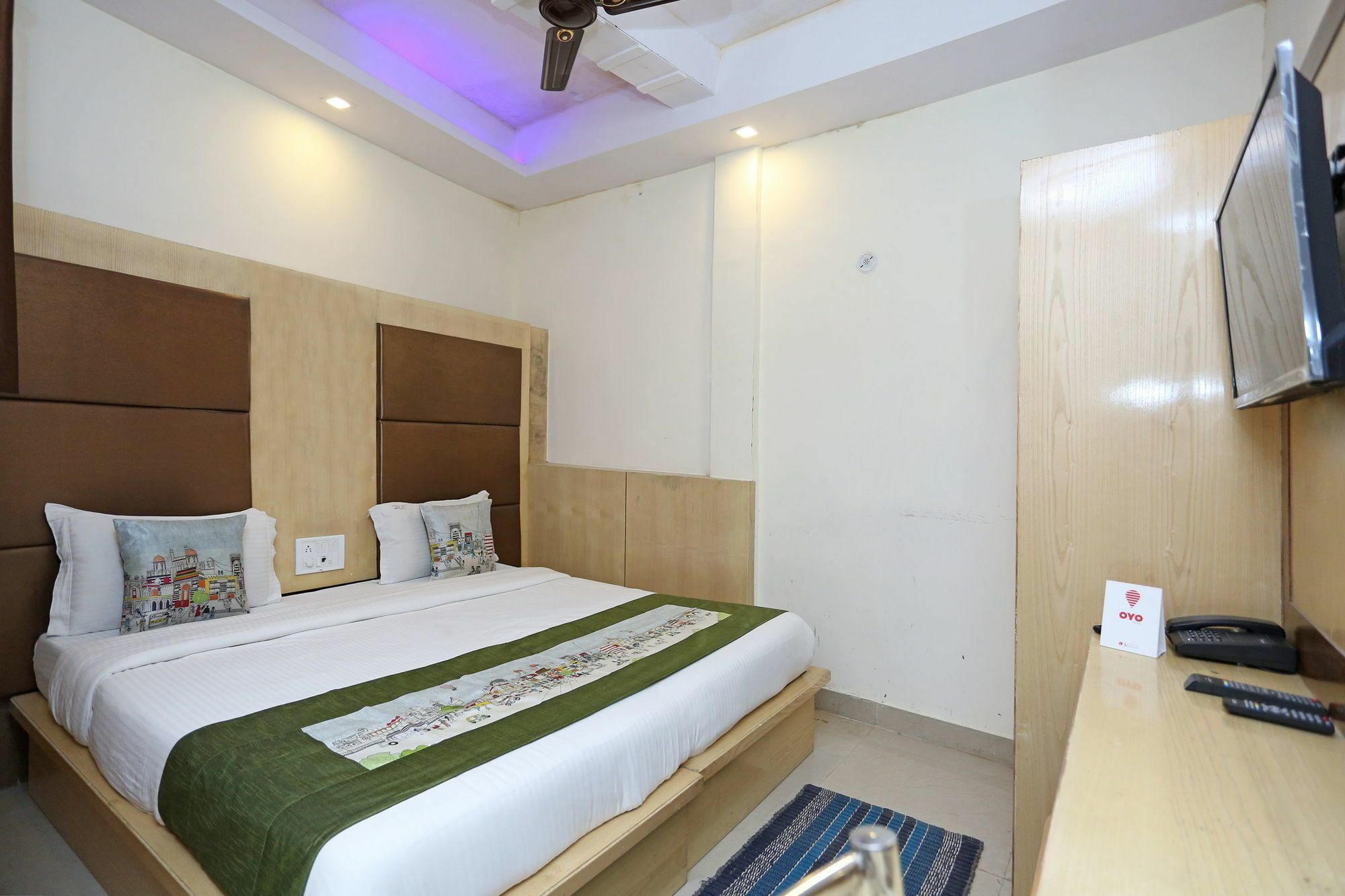Oyo 9233 Hotel Cottage Lord Krishna New Delhi Exterior foto