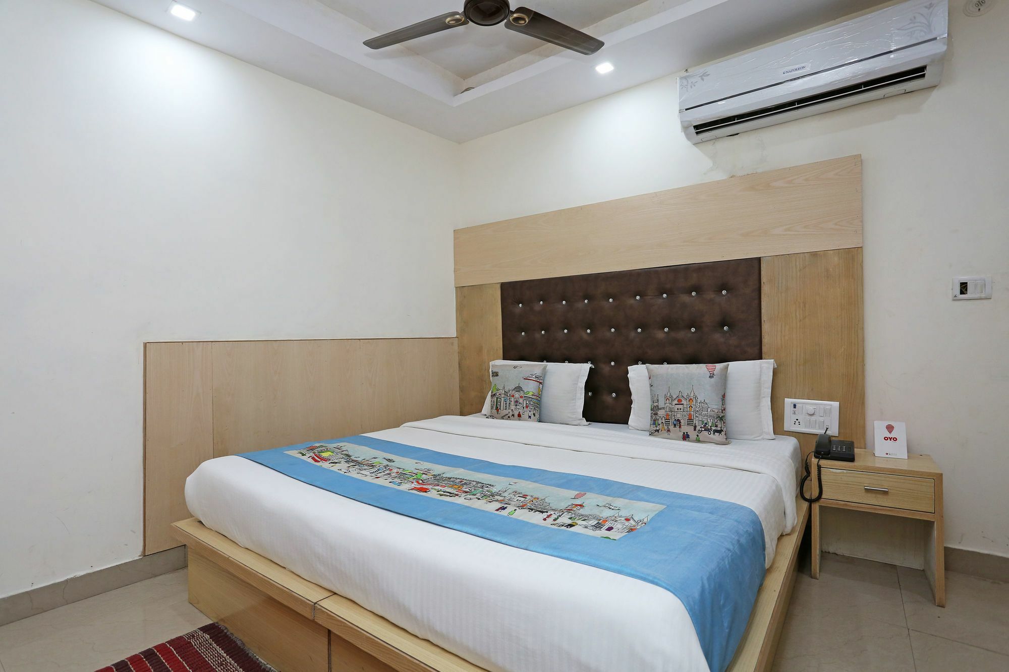 Oyo 9233 Hotel Cottage Lord Krishna New Delhi Exterior foto